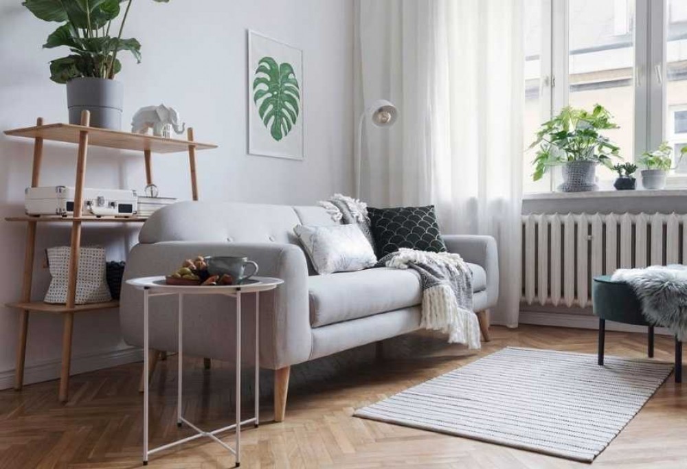 Salón de estilo minimalista.
